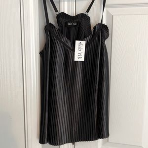 cute fab’rik pleated tank🥰